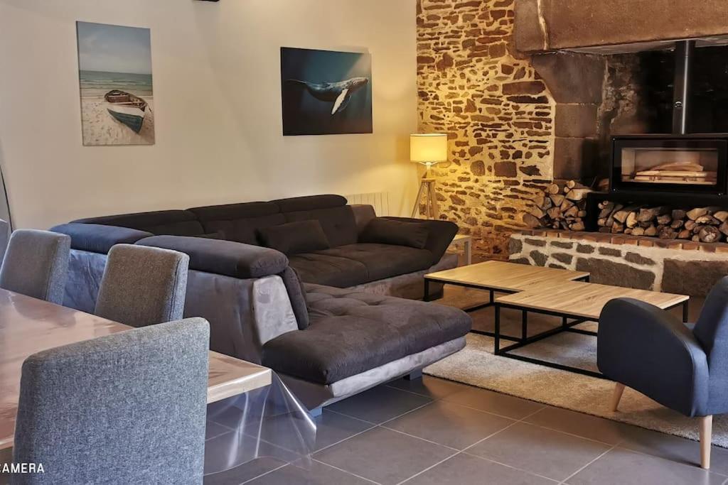 Gite Equestre Dans Centre Equestre Vers Saint Malo Plerguer Exterior photo